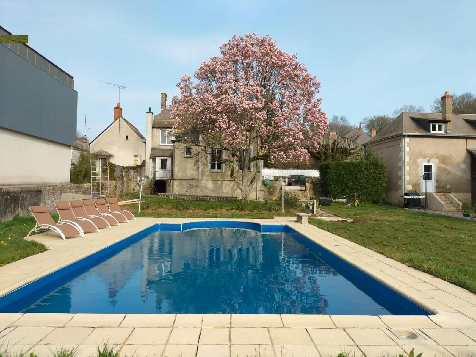 Le Domaine Du Cerf - Gites, Nature Et Spa Saint-Ouen-les-Vignes Dış mekan fotoğraf