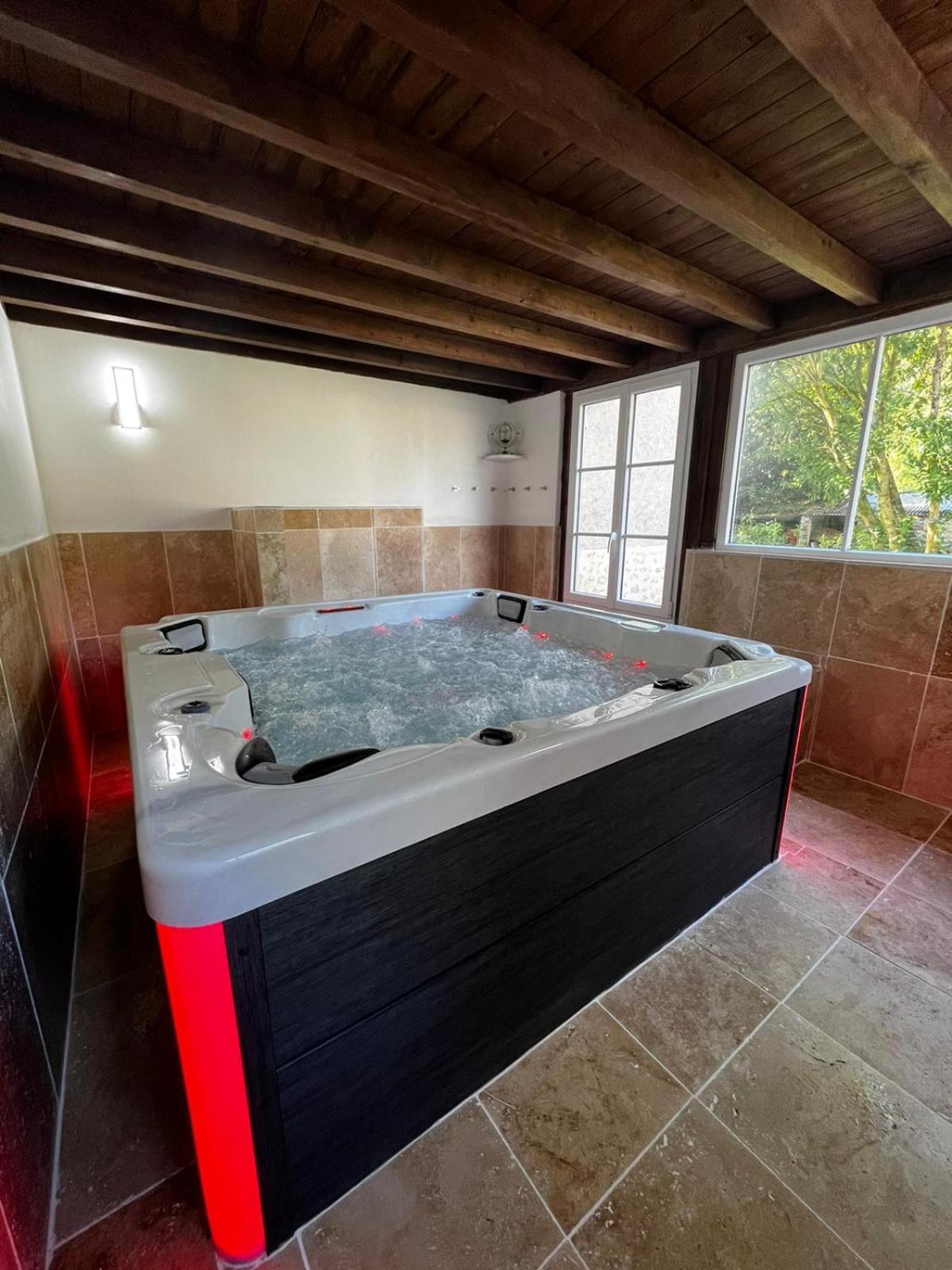 Le Domaine Du Cerf - Gites, Nature Et Spa Saint-Ouen-les-Vignes Dış mekan fotoğraf